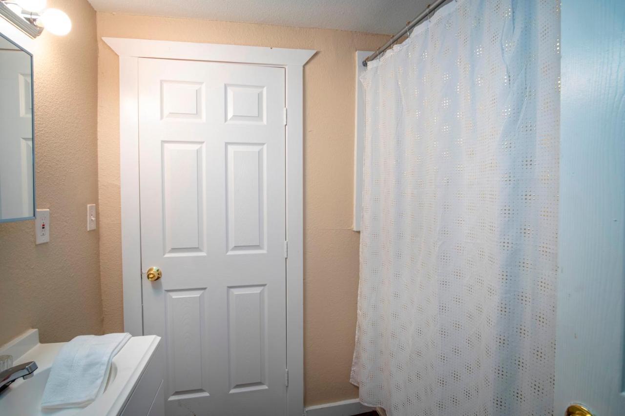 Cozy Downtown Guest House 2Br/1Ba Sleeps 8 Сан Антонио Екстериор снимка