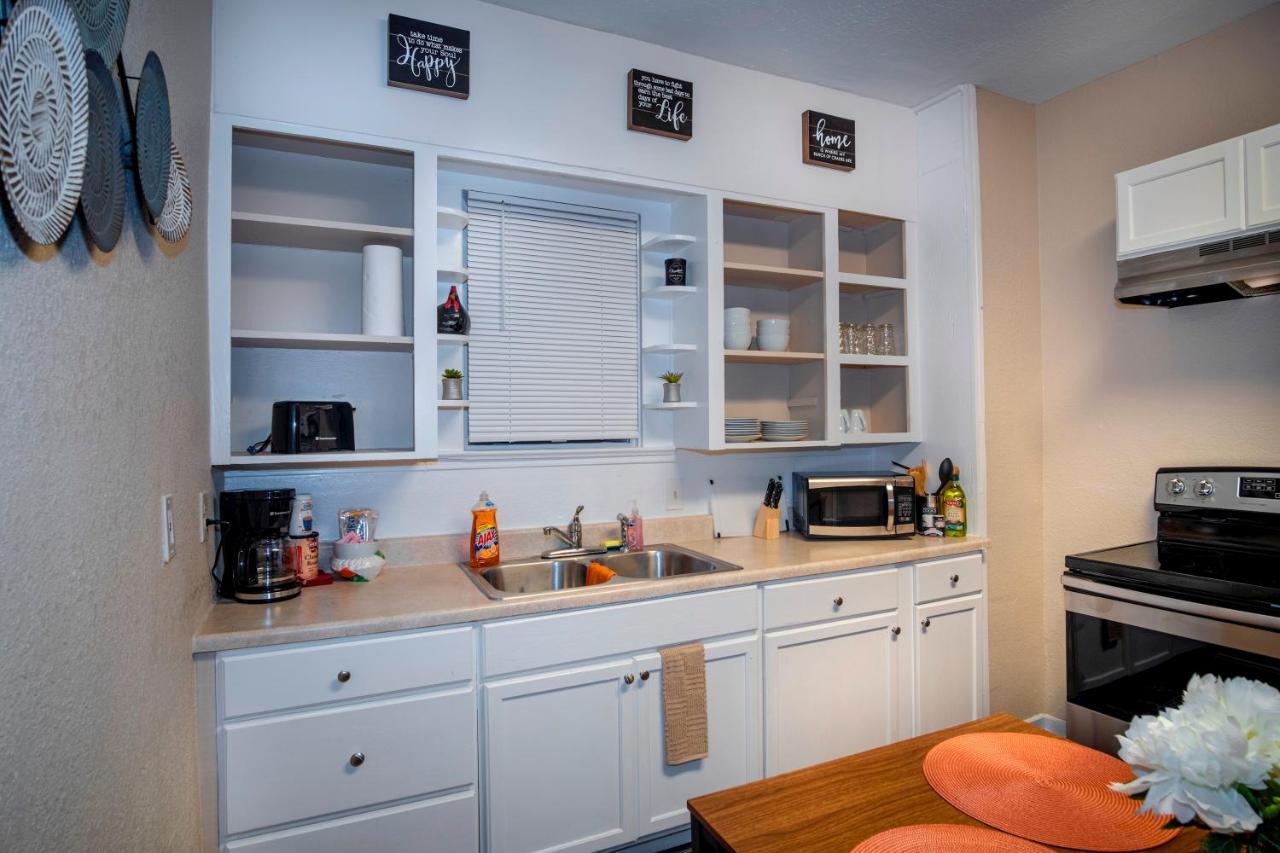 Cozy Downtown Guest House 2Br/1Ba Sleeps 8 Сан Антонио Екстериор снимка